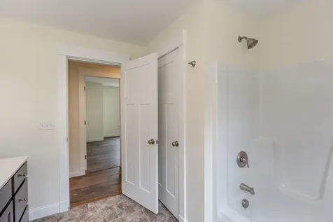 31 Deerfield Drive Brunswick ME 04011