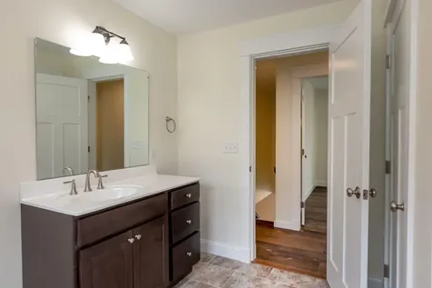 31 Deerfield Drive Brunswick ME 04011