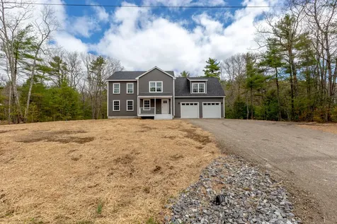 31 Deerfield Drive Brunswick ME 04011