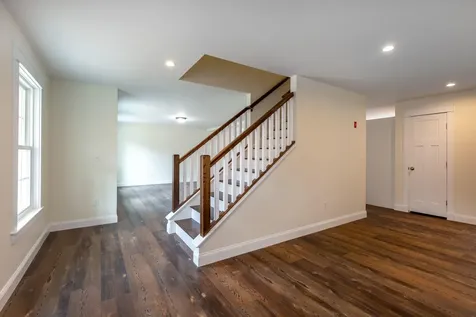 31 Deerfield Drive Brunswick ME 04011