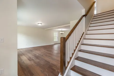 31 Deerfield Drive Brunswick ME 04011