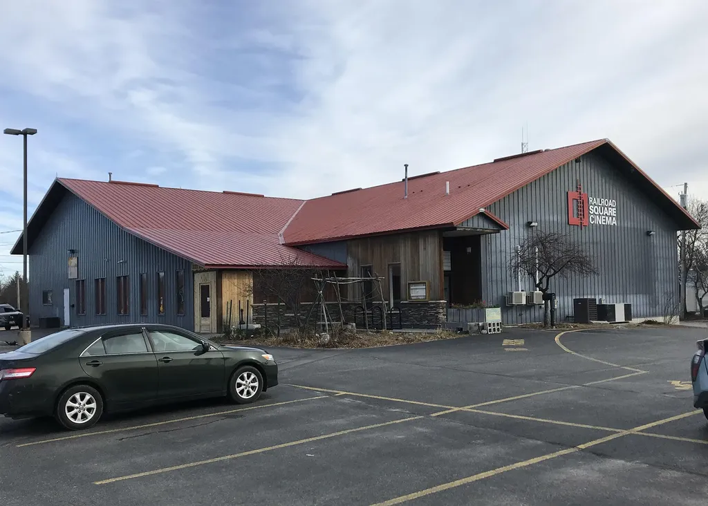 17 Railroad Square Waterville ME 04901