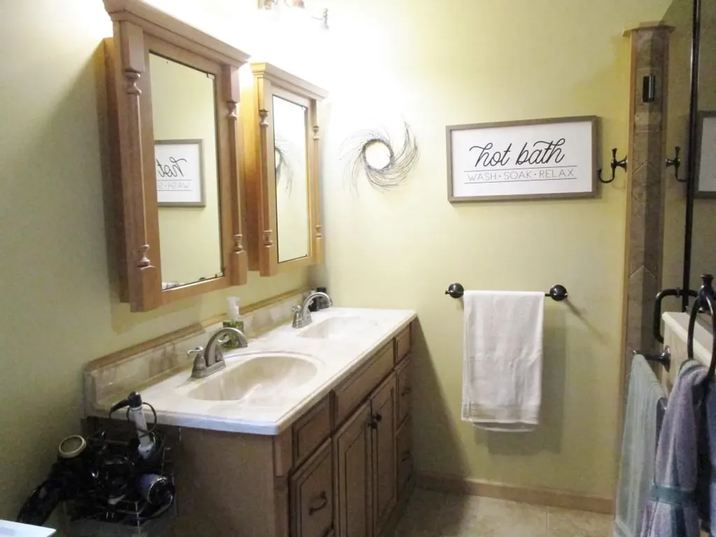 321 Cobbossee Road Monmouth ME 04259