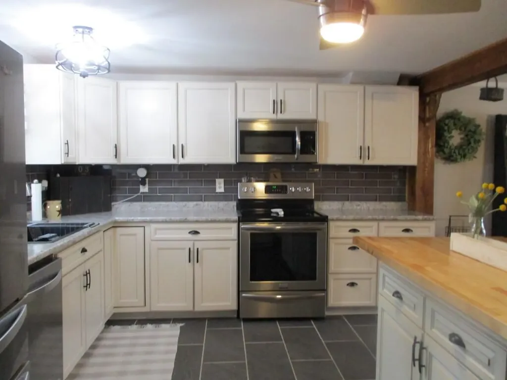 321 Cobbossee Road Monmouth ME 04259