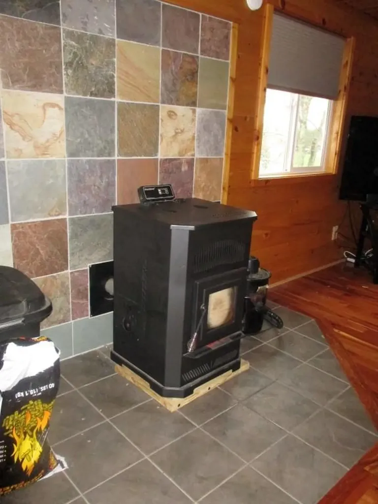 321 Cobbossee Road Monmouth ME 04259