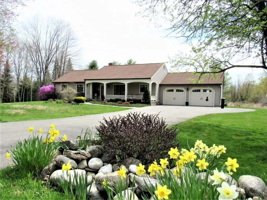9 Wedgewood Drive Winthrop ME 04364