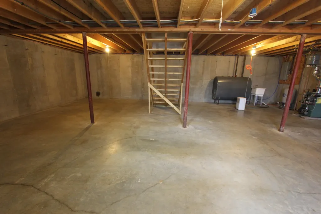 494 Wingood Road Windsor ME 04363