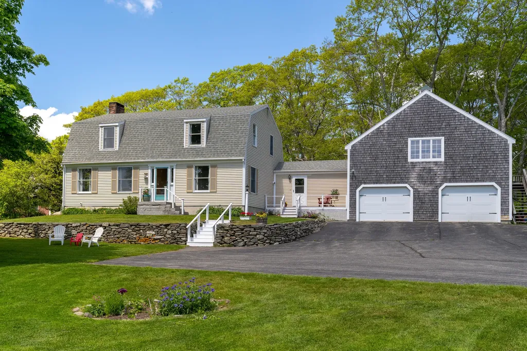 97 State Route 32 Bristol ME 04554
