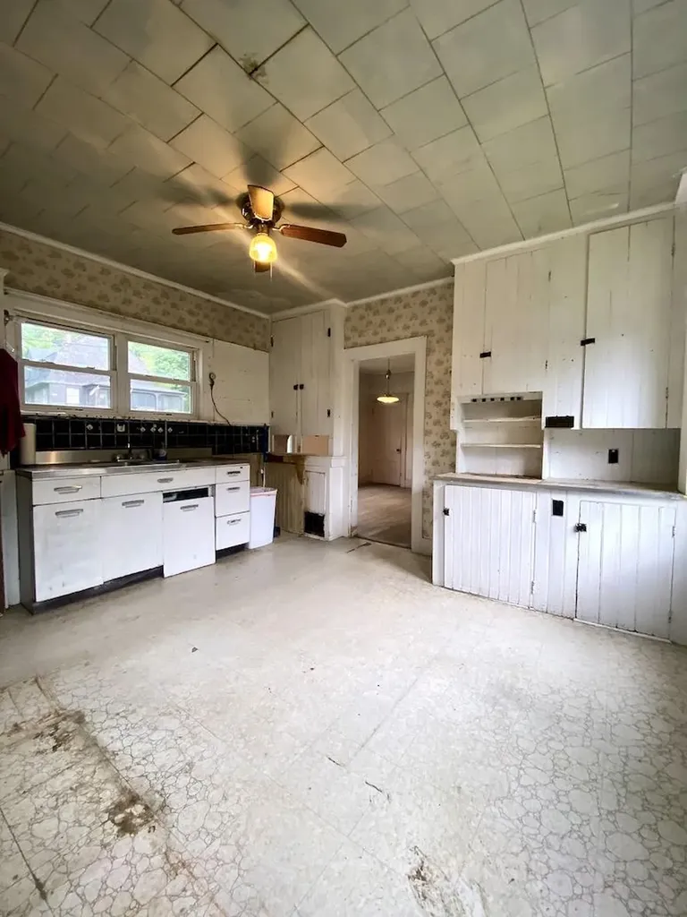 28 School Street Rangeley ME 04970