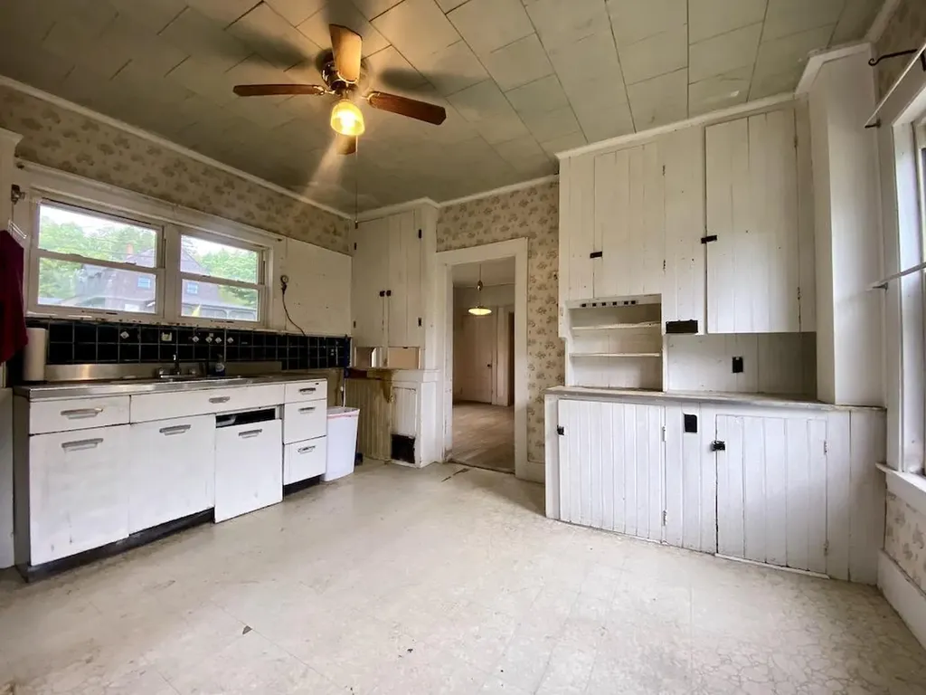 28 School Street Rangeley ME 04970