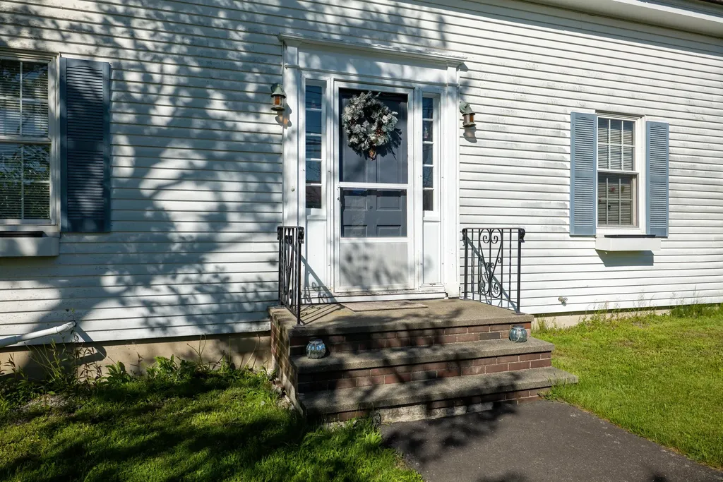 324-328 High Street Ellsworth ME 04605