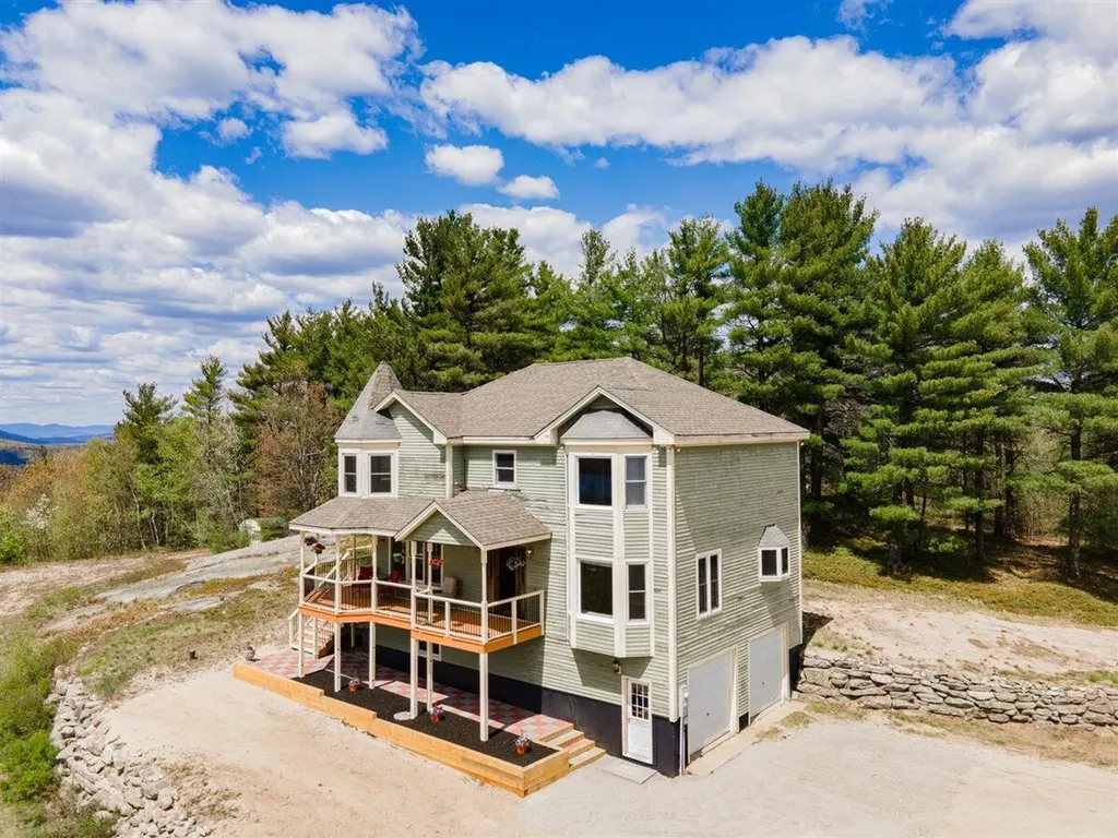 75 Farnum Lane Sebago ME 04029