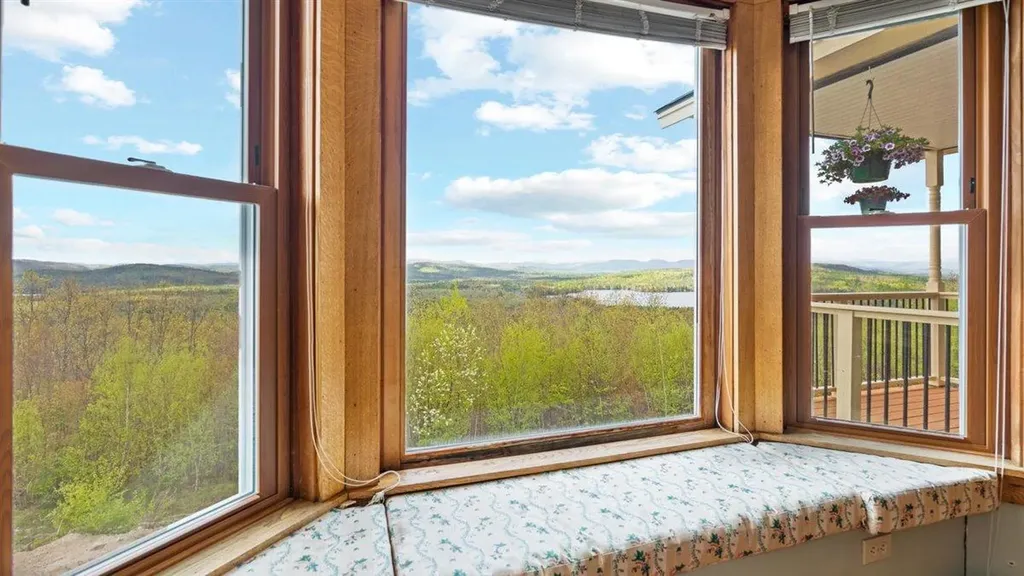 75 Farnum Lane Sebago ME 04029