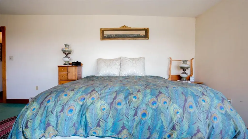 75 Farnum Lane Sebago ME 04029