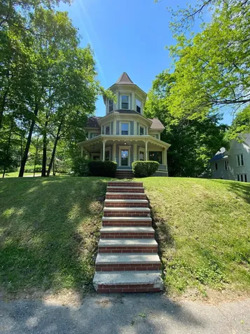 121 Dresden Avenue Gardiner ME 04345