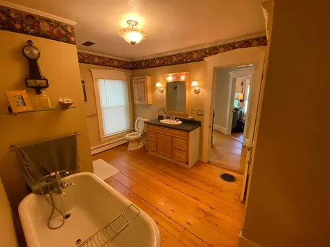 121 Dresden Avenue Gardiner ME 04345