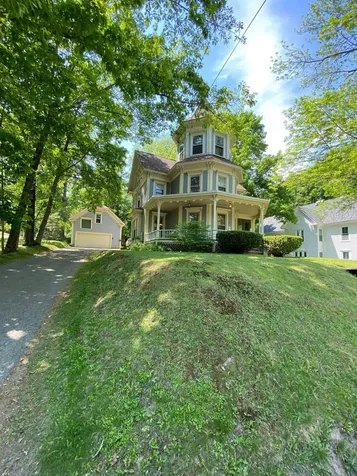 121 Dresden Avenue Gardiner ME 04345