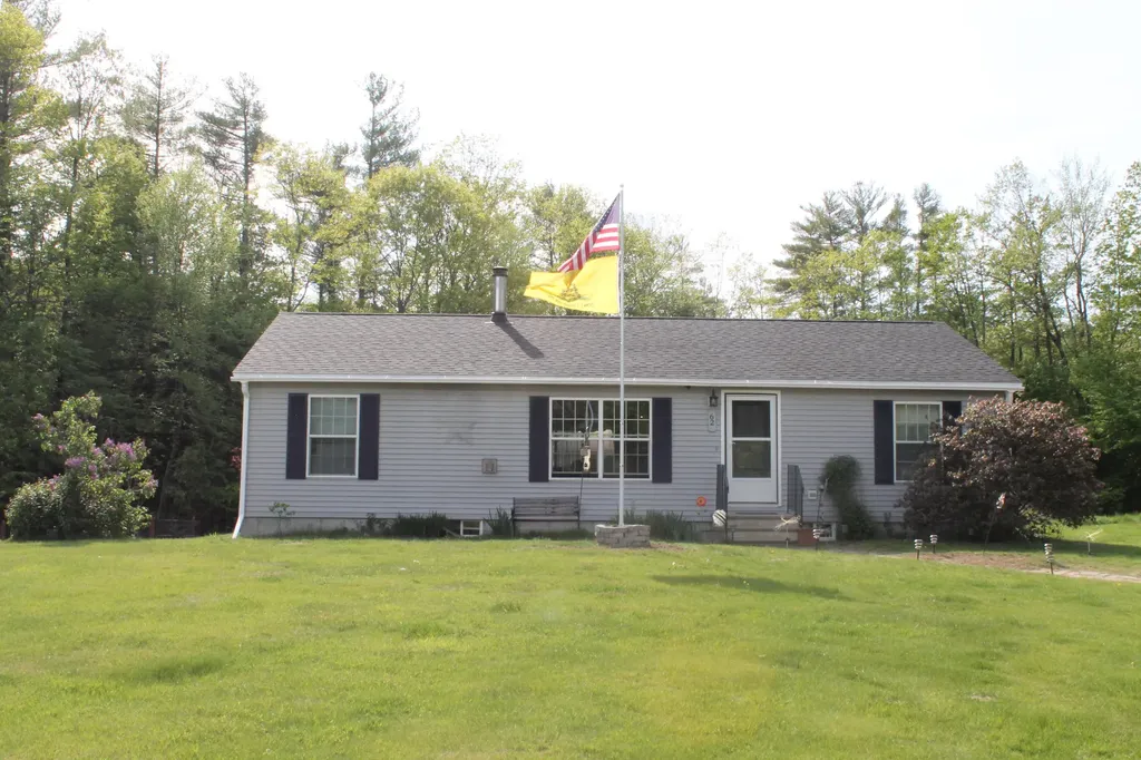 62 Beehive Lane Lebanon ME 04027