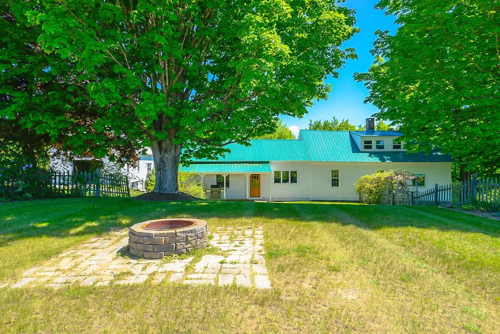20 Evans Hill Drive Denmark ME 04022