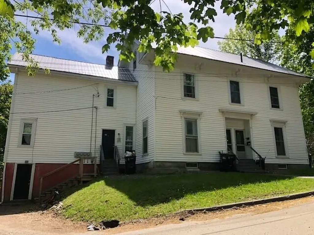 25-27 Autumn Street Bangor ME 04401