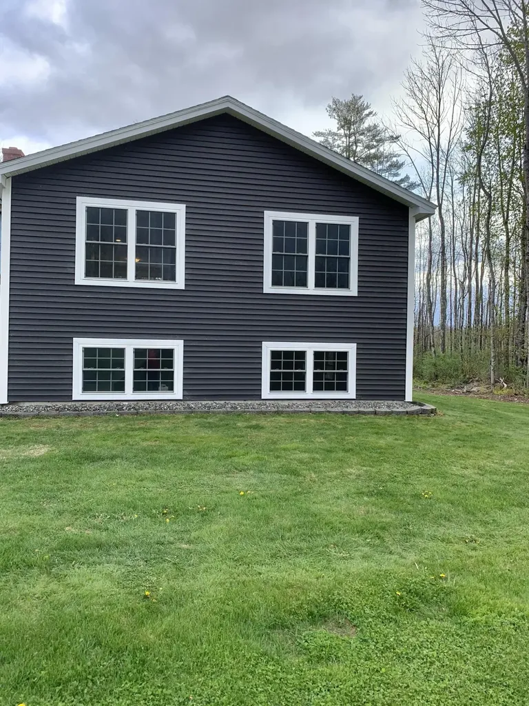 435 Elm Street Newport ME 04953