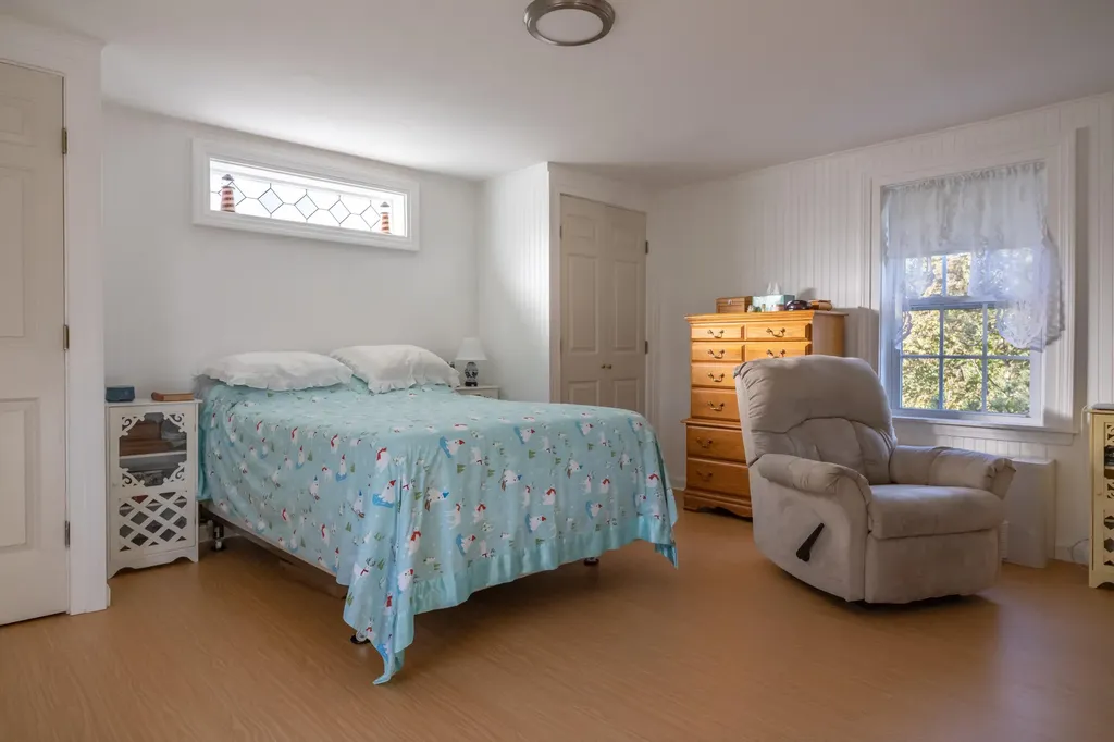245 E Main Street Searsport ME 04974