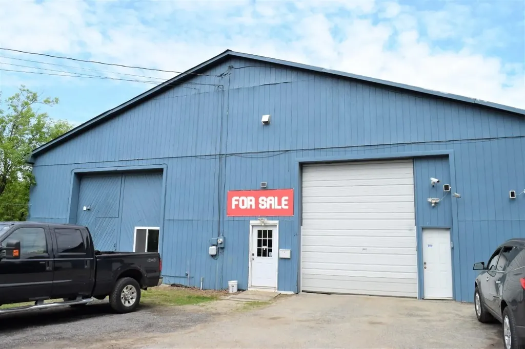 20 Depot Street Windham ME 04062