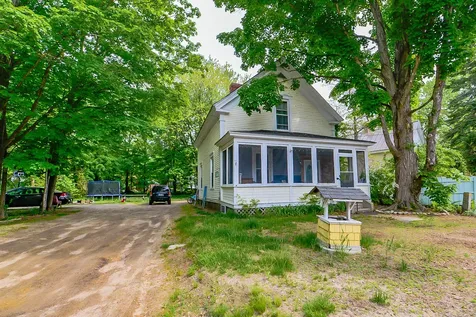 18 Cross Street Bridgton ME 04009