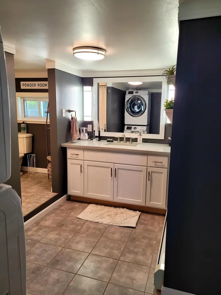 535 River Avenue Gardiner ME 04345