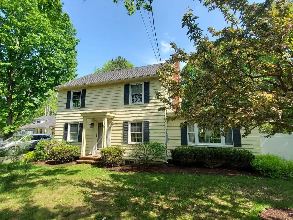 117 Greenwood Avenue Farmington ME 04938