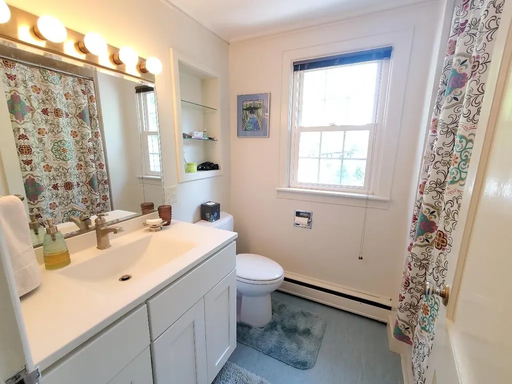 117 Greenwood Avenue Farmington ME 04938
