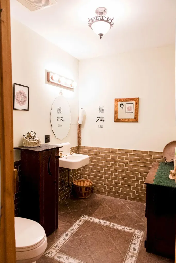 1790 River Road Solon ME 04979