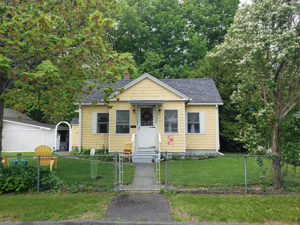 10 Clark Street Waterville ME 04901