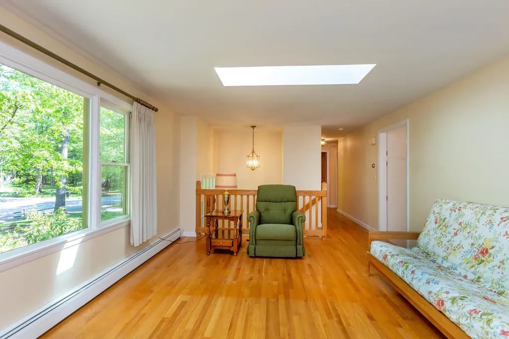 9 Hemlock Road Brunswick ME 04011