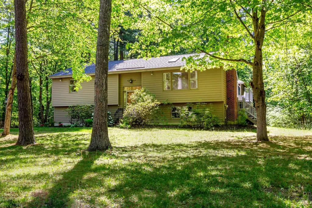 9 Hemlock Road Brunswick ME 04011