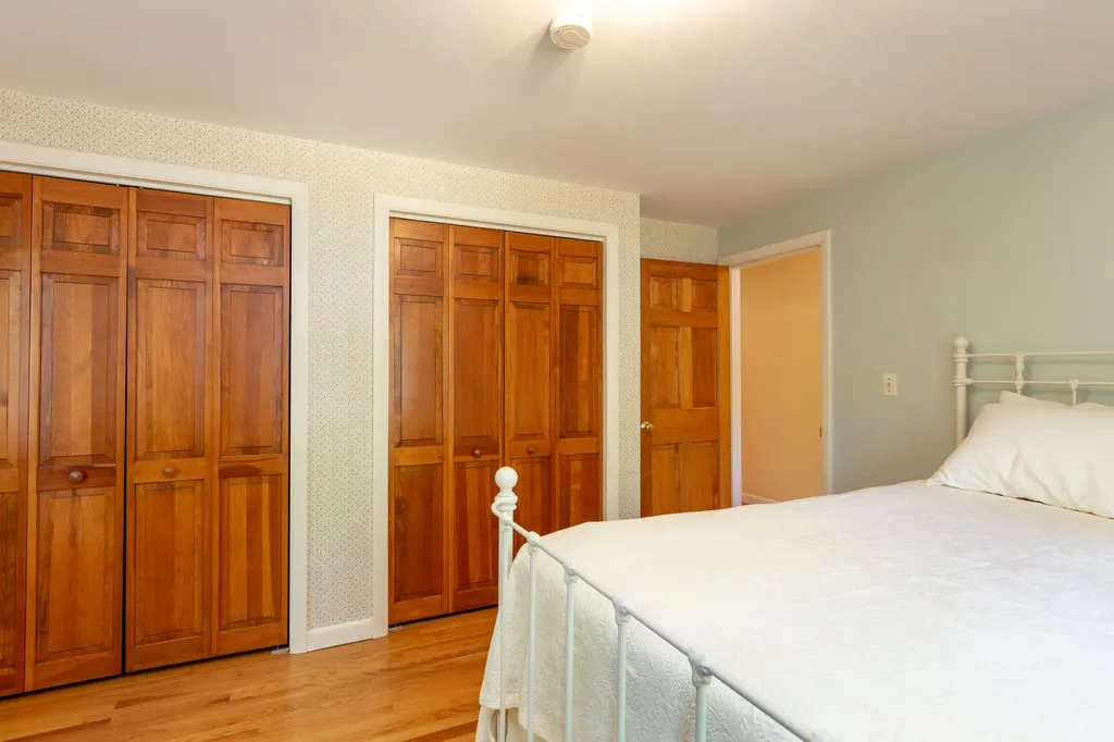 9 Hemlock Road Brunswick ME 04011