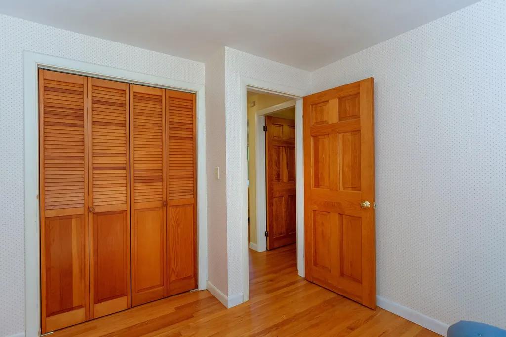 9 Hemlock Road Brunswick ME 04011