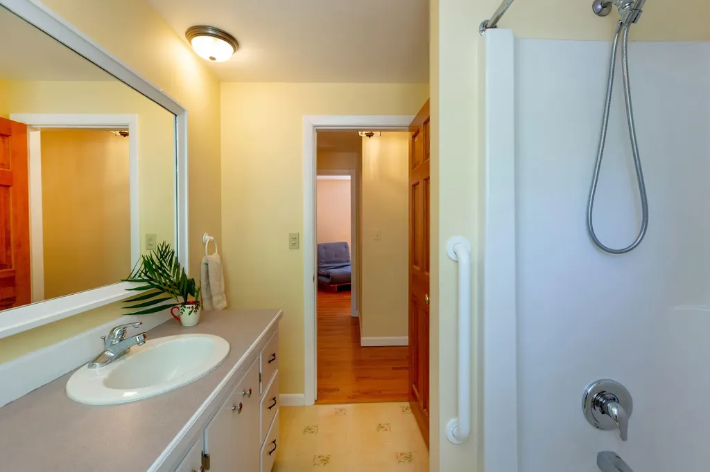 9 Hemlock Road Brunswick ME 04011