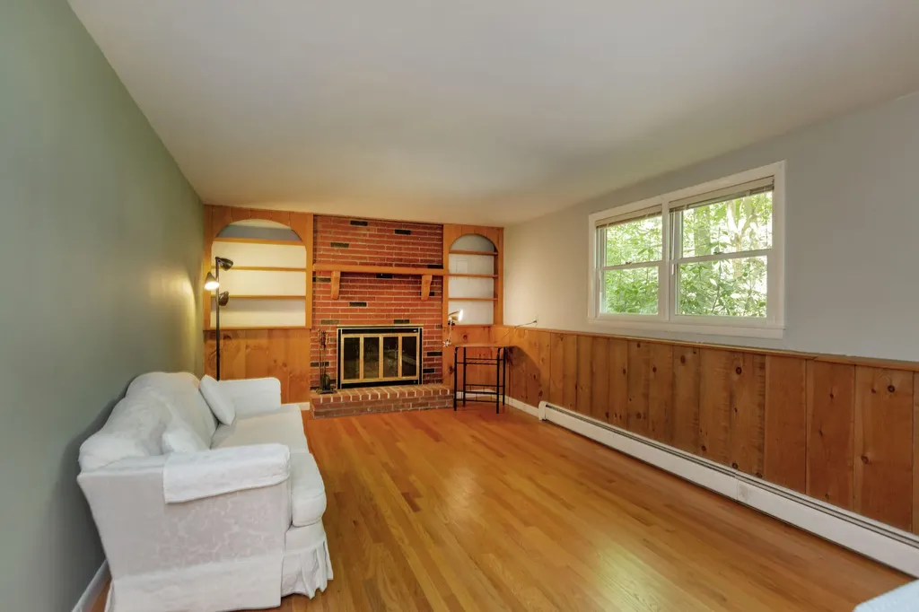 9 Hemlock Road Brunswick ME 04011