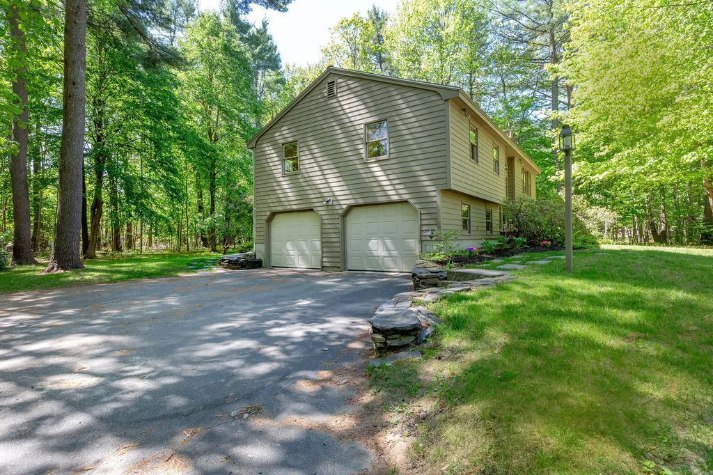 9 Hemlock Road Brunswick ME 04011
