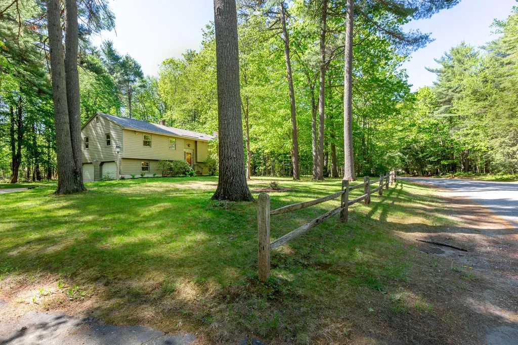 9 Hemlock Road Brunswick ME 04011