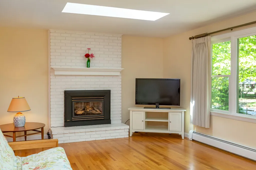 9 Hemlock Road Brunswick ME 04011