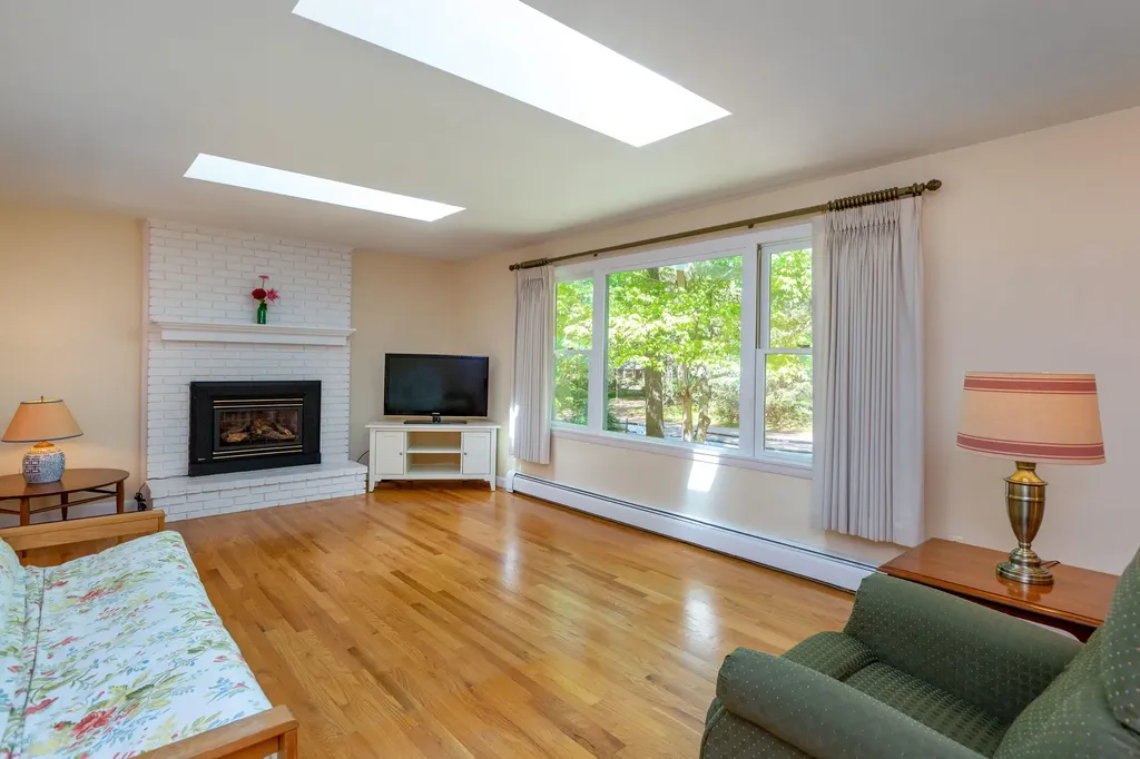 9 Hemlock Road Brunswick ME 04011