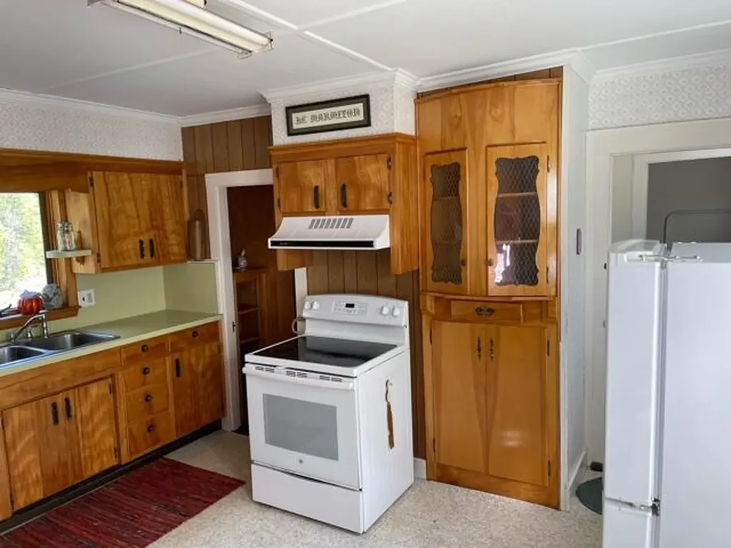 642 Main Street East Machias ME 04630