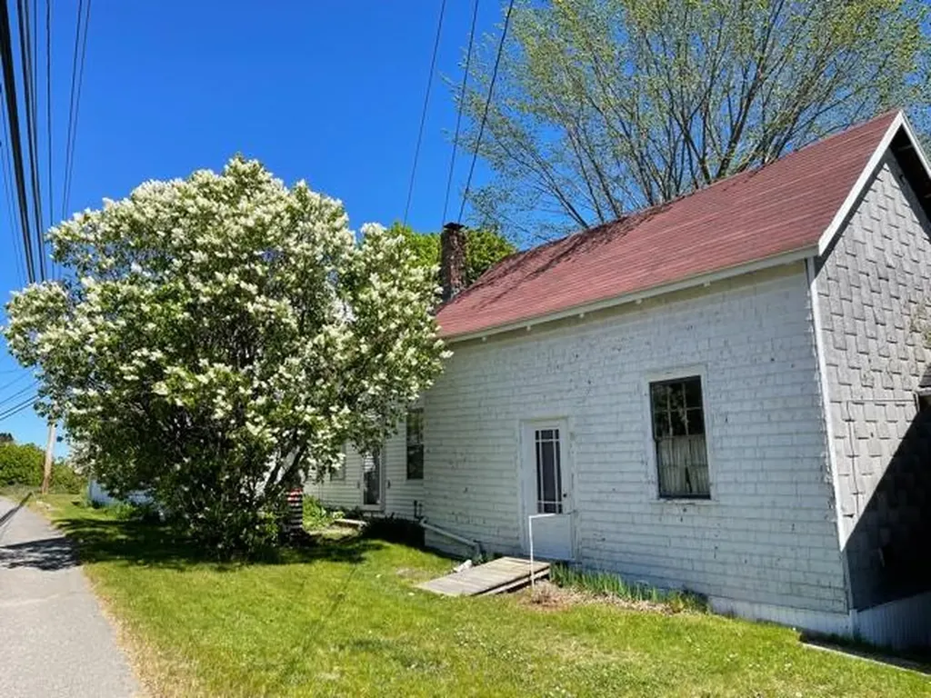 642 Main Street East Machias ME 04630