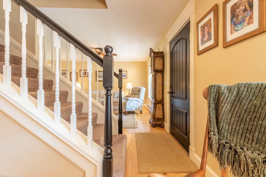 78 Clover Lane Brewer ME 04412