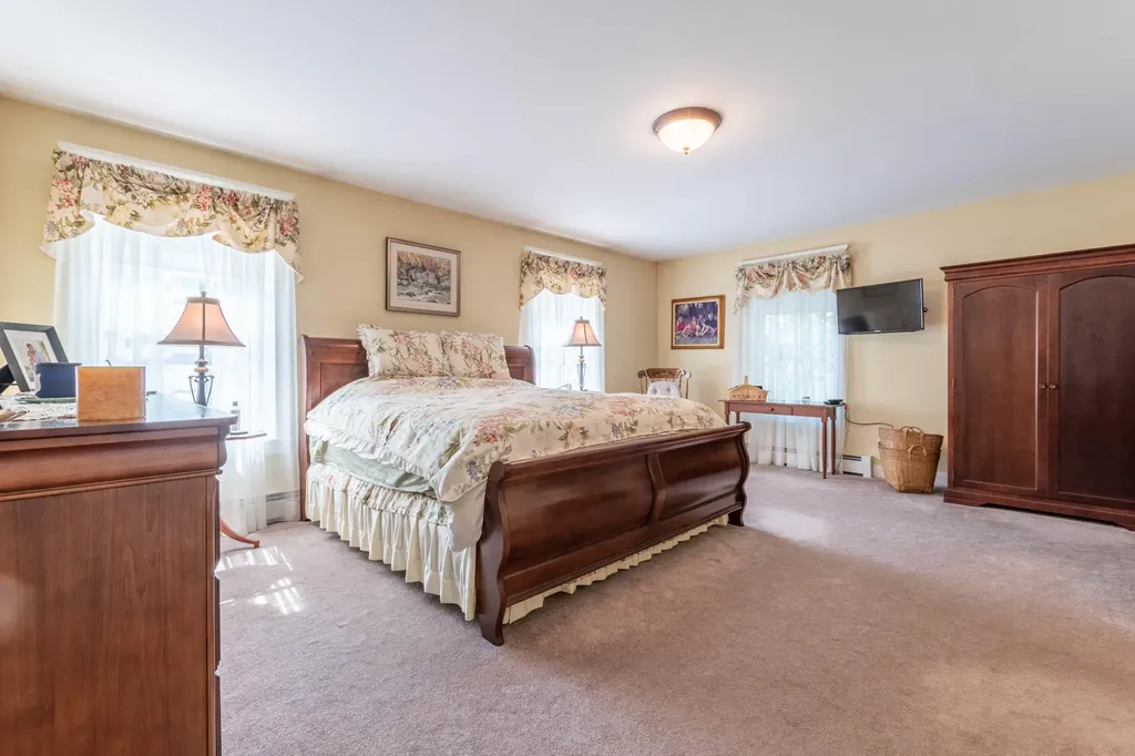 78 Clover Lane Brewer ME 04412