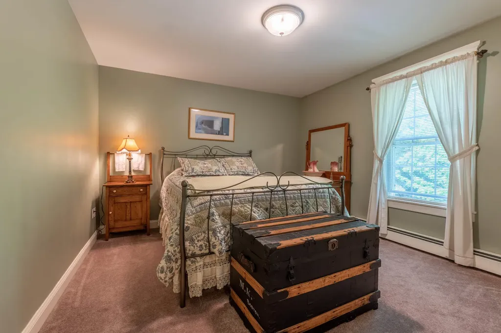 78 Clover Lane Brewer ME 04412