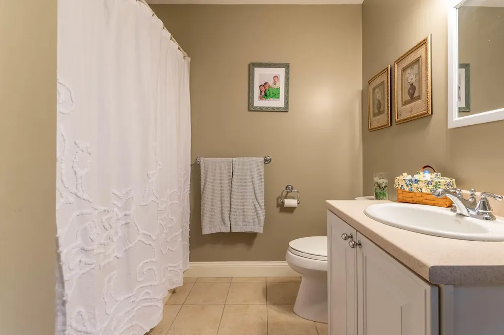 78 Clover Lane Brewer ME 04412