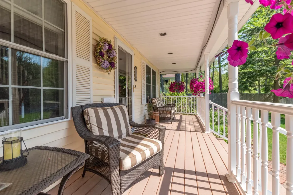 78 Clover Lane Brewer ME 04412